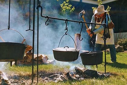 Rich chopping wood for the 2mules chuckwagon dinner